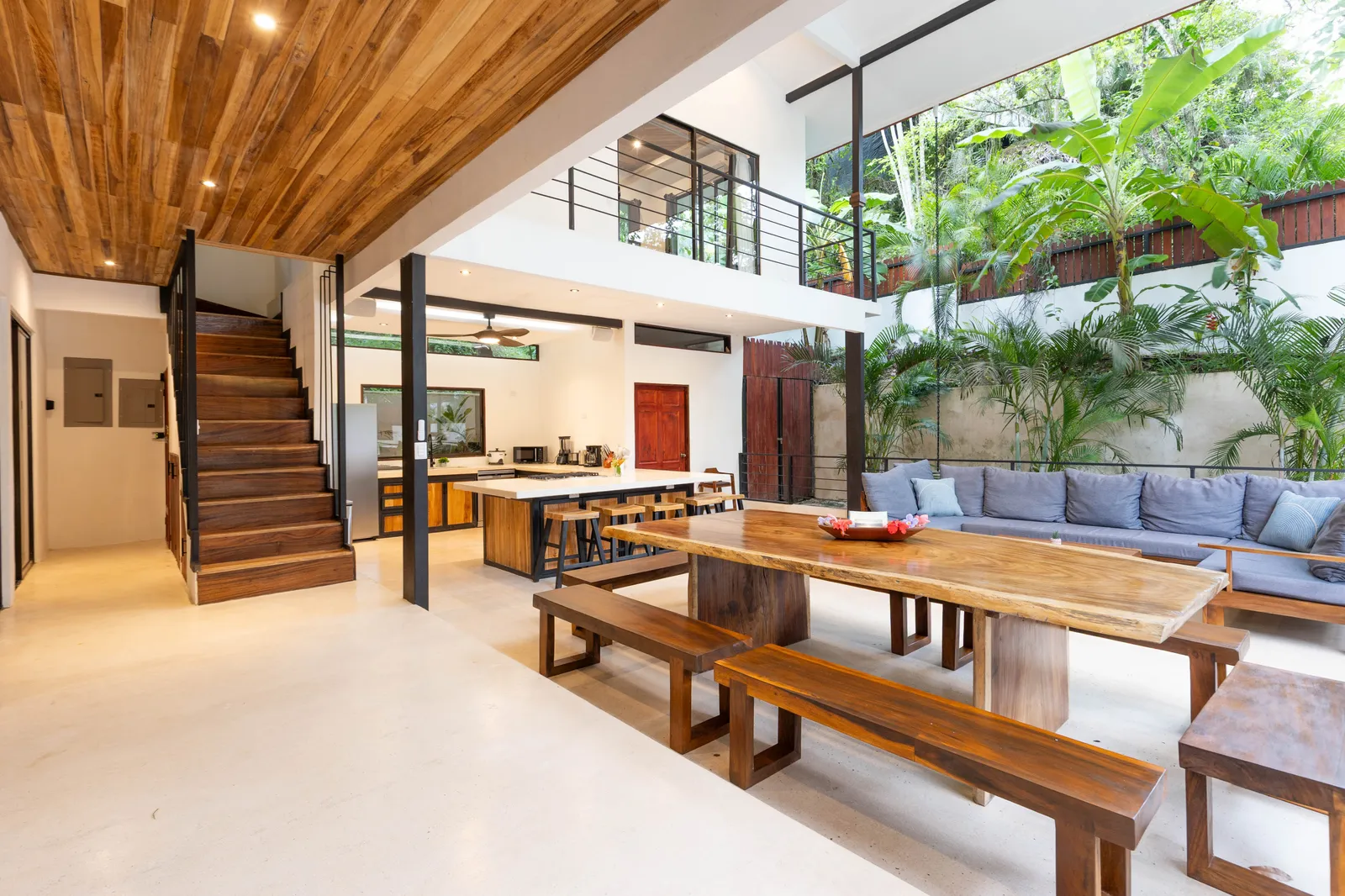 Casa Encantada - property photo 3